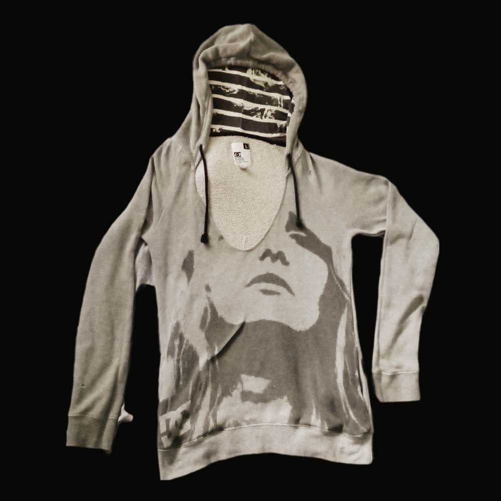 DC Apparel Division Graphic Hoodie Raglan Pullover Terry Cloth Gray Women's